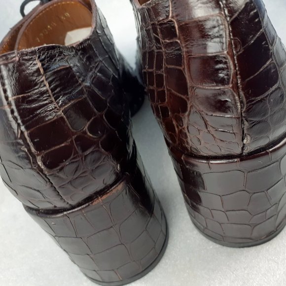Polished Croc-Leather Lace up Studded Oxford Pumps in Aged Burgundy color 38/7.5 - Picture 6 of 7
